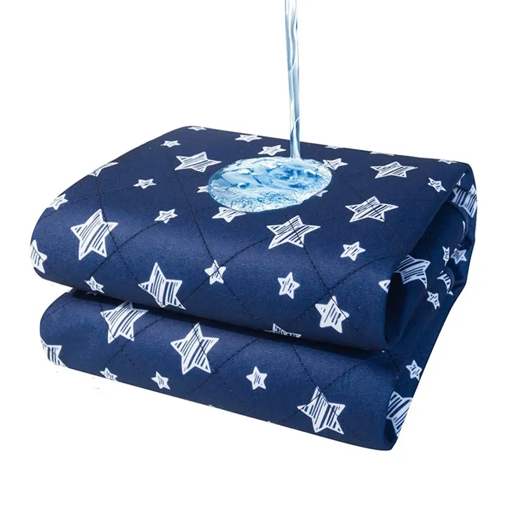 Omyvatelný chránič postele